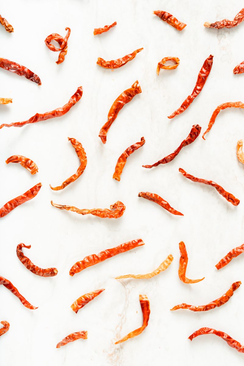 Piments langue d'oiseau séchés entiers